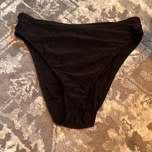 Very high waisted bikini bottoms